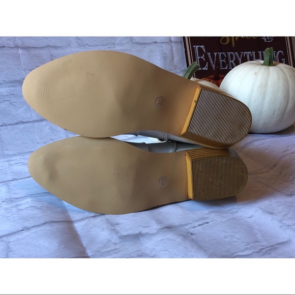 NEW Champagne Booties - Picture 7 of 8